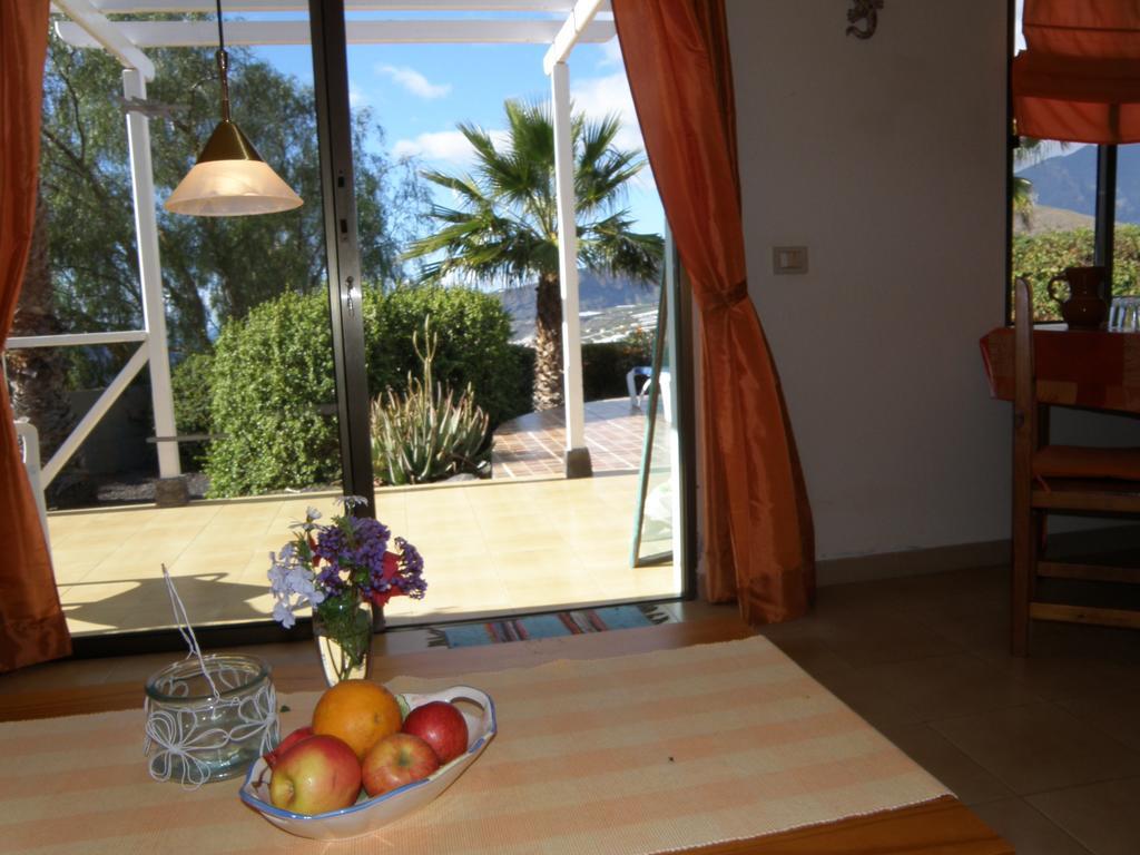 Bungalows El Paradiso Tazacorte Chambre photo